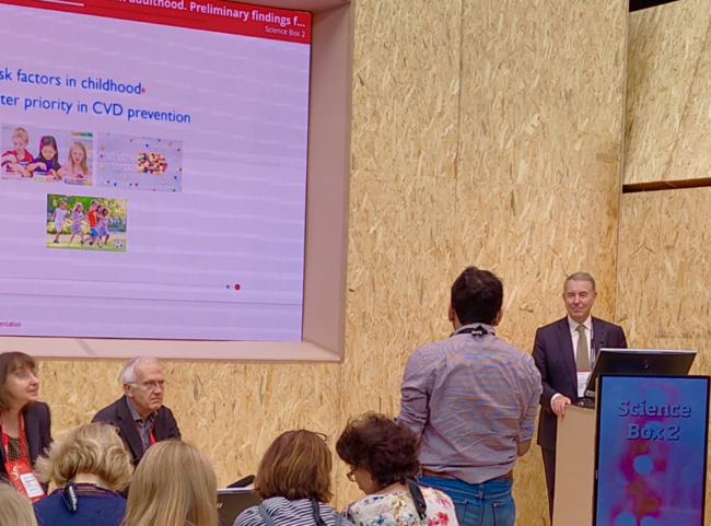Professor Terry Dwyer responds to audience questions at the ESC Congress 2019