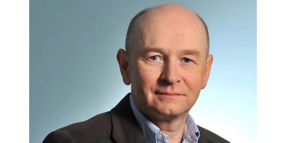 Prof Simon Finfer