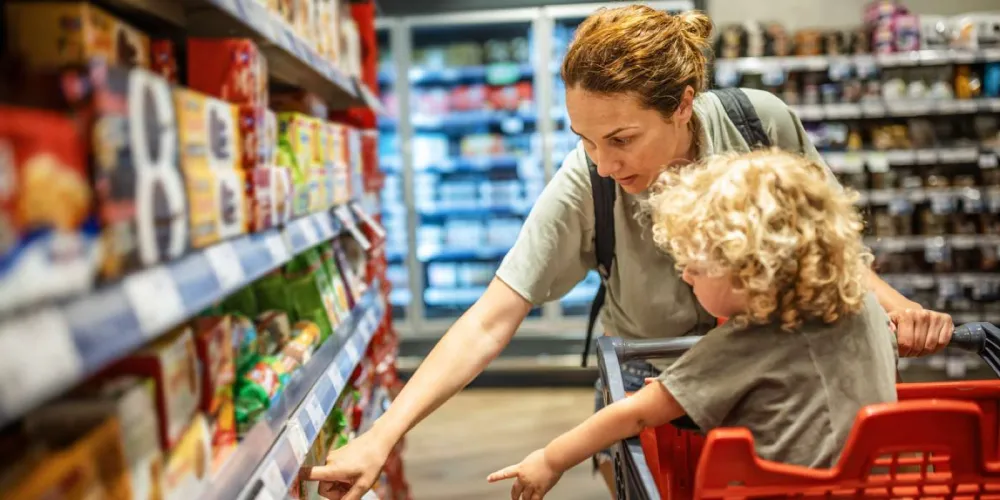 kids exposed to aggressive food marketing in Mexico
