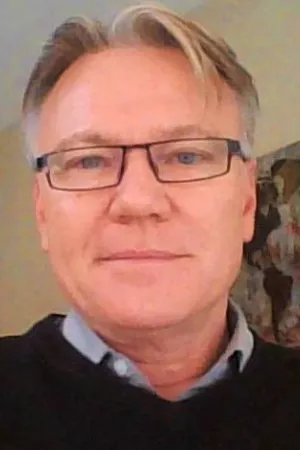 Dr Brett Abbenbroek
